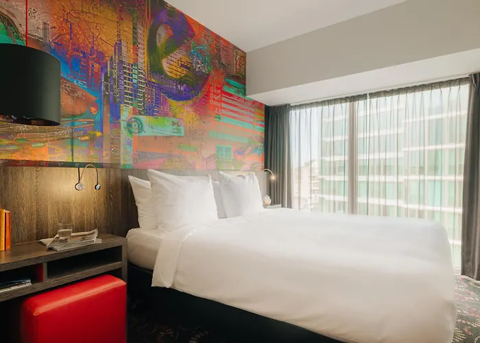 Crown Hotel Eindhoven Centre